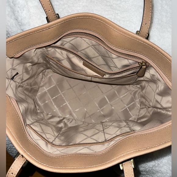 EUC AUTHENTIC MK SHOULDER BAG - Picture 4 of 10